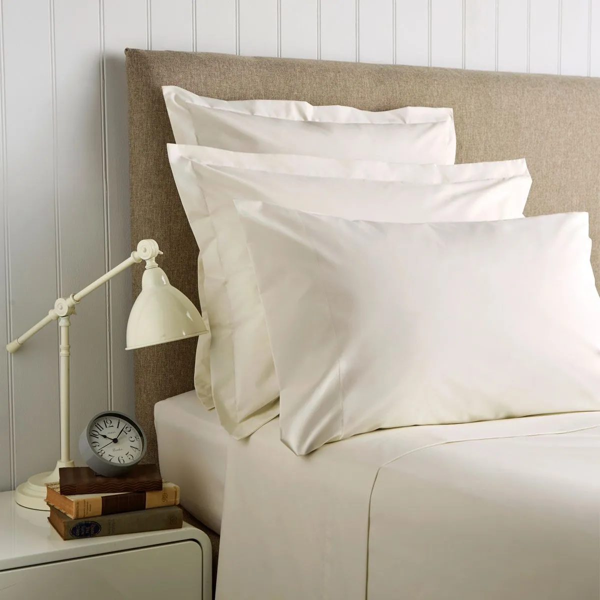 400 TC FITTED SHEET - CHRISTY PD COTTON SATEEN