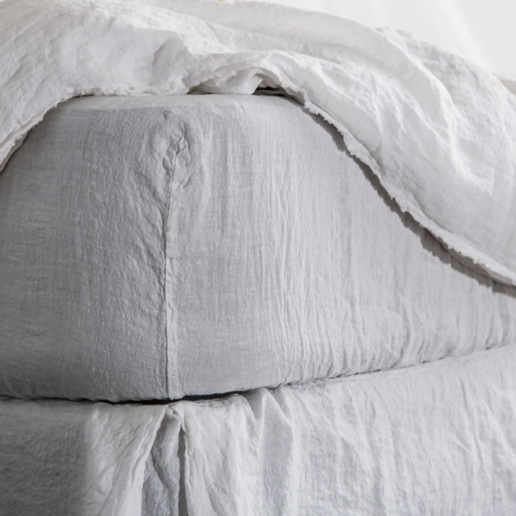 Basix Linen Fitted Sheet - Ayrton