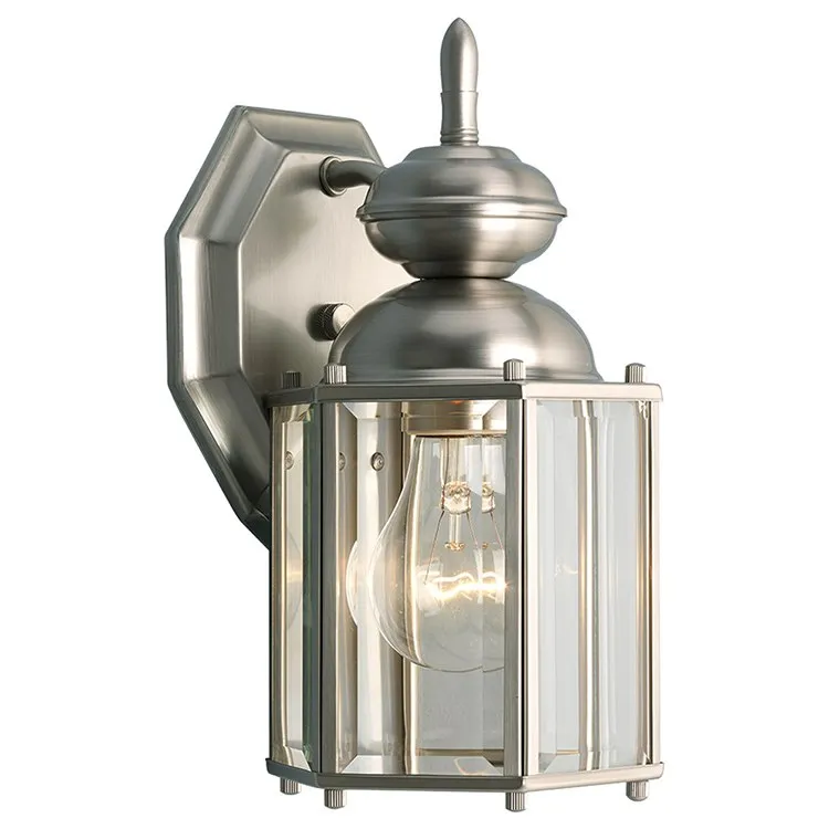 BrassGuard Single-Light Wall Lantern