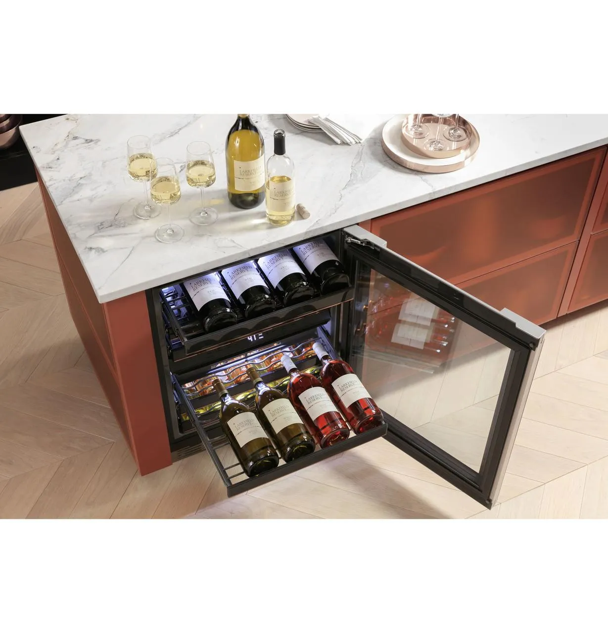 Cafe CCR06DM2PS5 Caf(eback)™ Wine Center in Platinum Glass