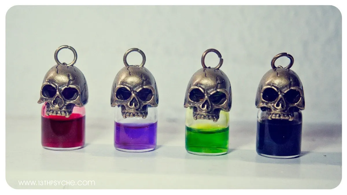 Gothic skull poison glass bottle pendant necklace