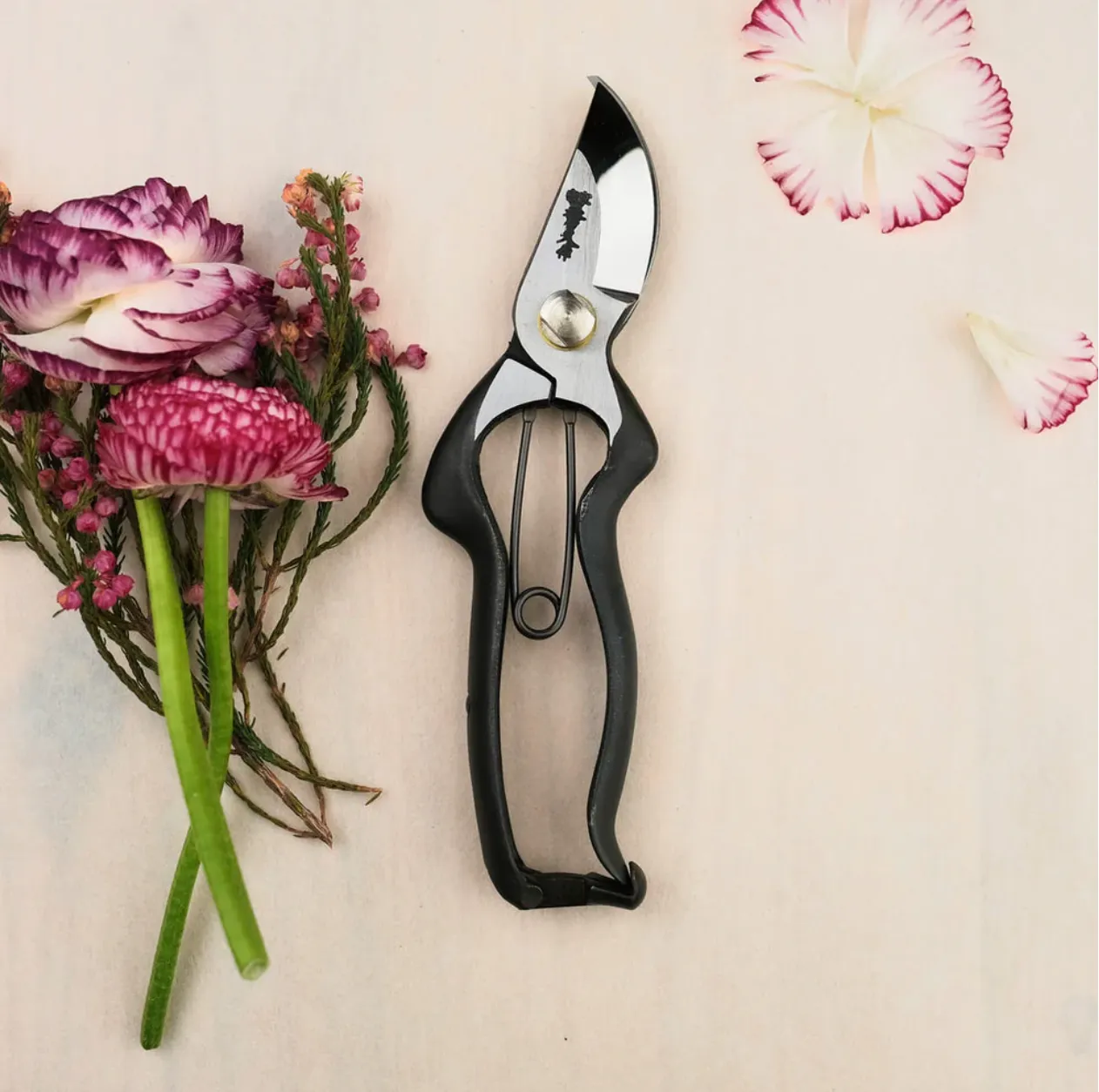 Handmade Japanese Secateurs - 180mm