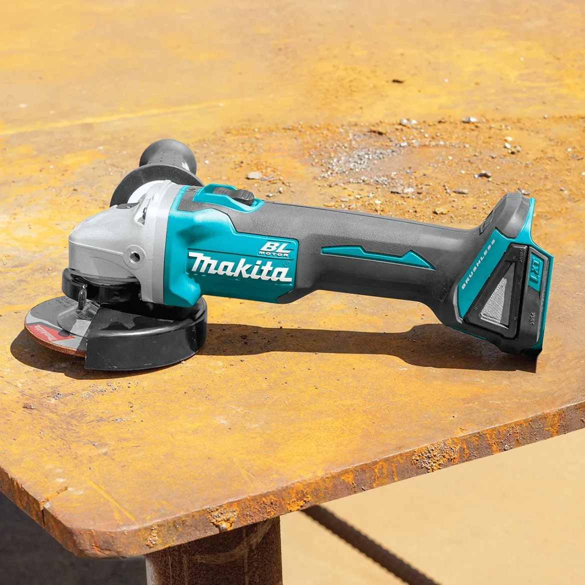 Makita XAG04Z 18-Volt 5-Inch Brushless Cordless Cut-Off/Angle Grinder- Bare Tool