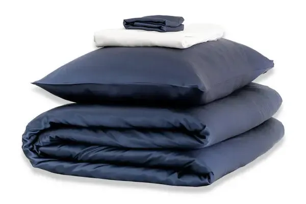 Mayfairsilk Midnight Blue with Brilliant White Silk Duvet Set