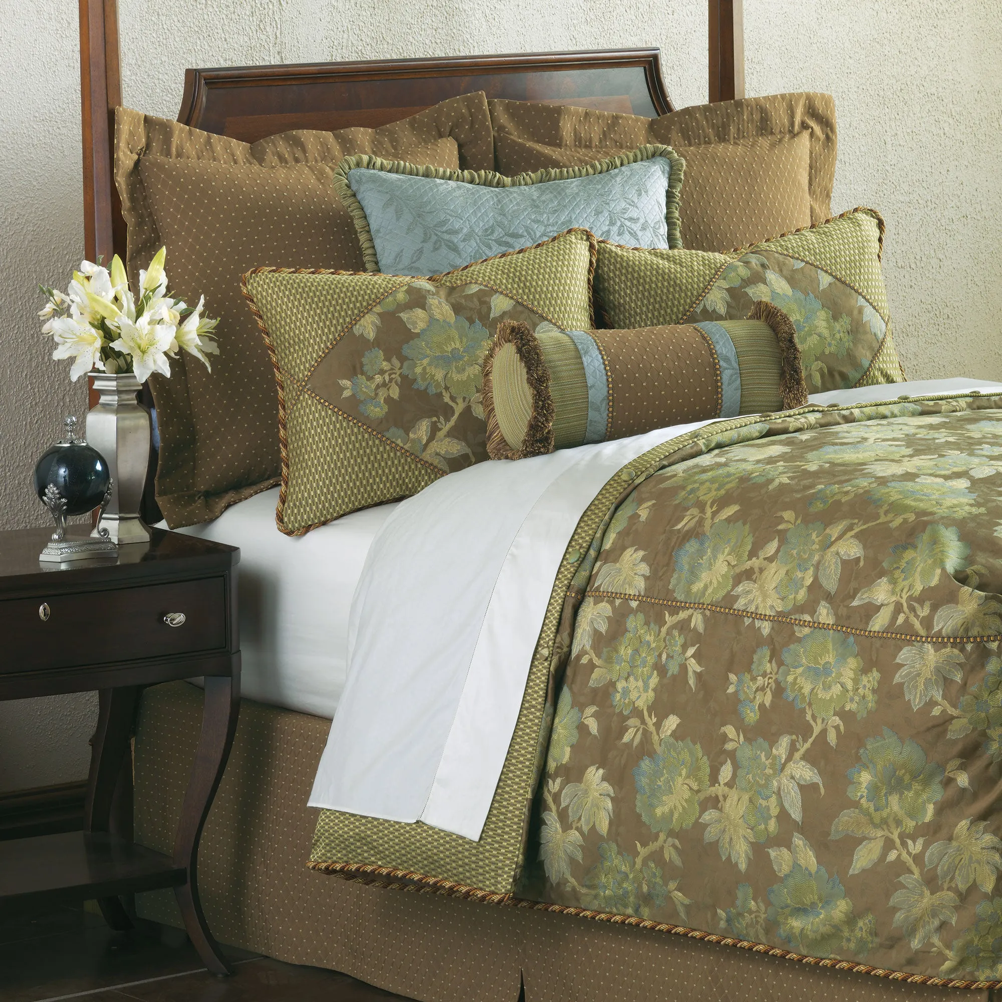 Rowe Floral Duvet Cover