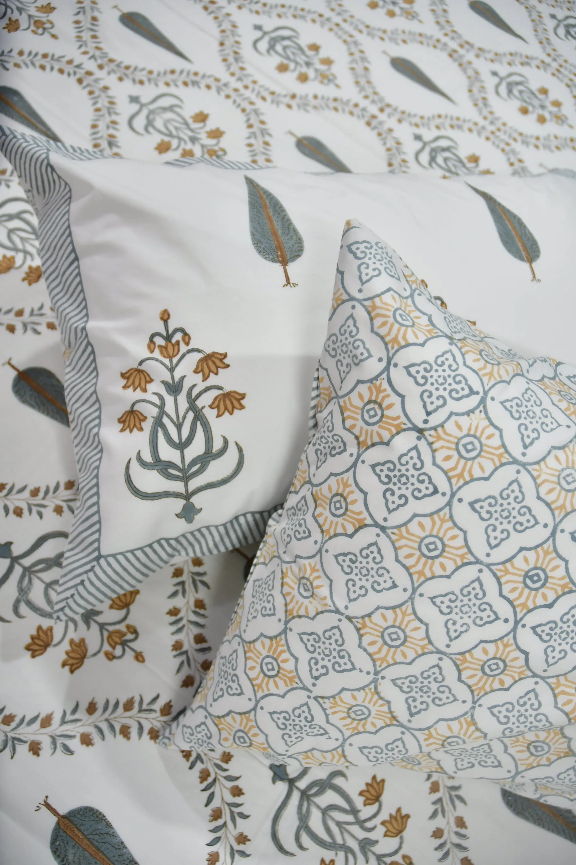 Yellow Mughal Jaal Bedsheet : Sunshine & Mughal Majesty